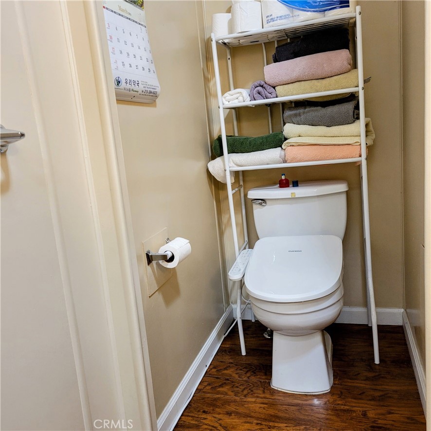 7271 Katella Avenue 97