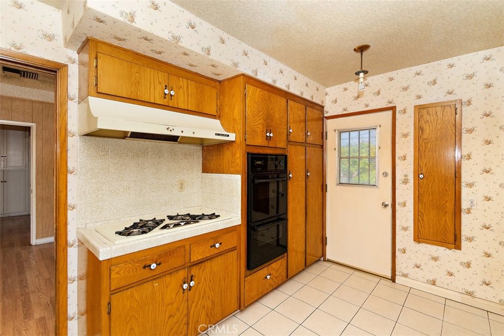 1116 S Cordova Street