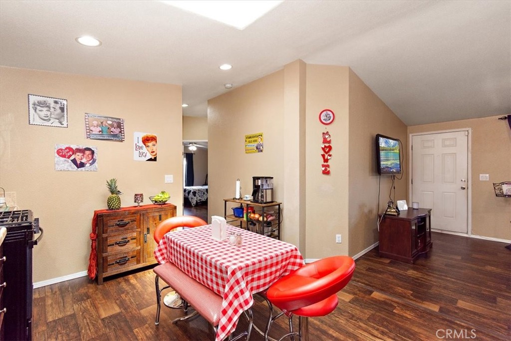 2755 Arrow Highway 156