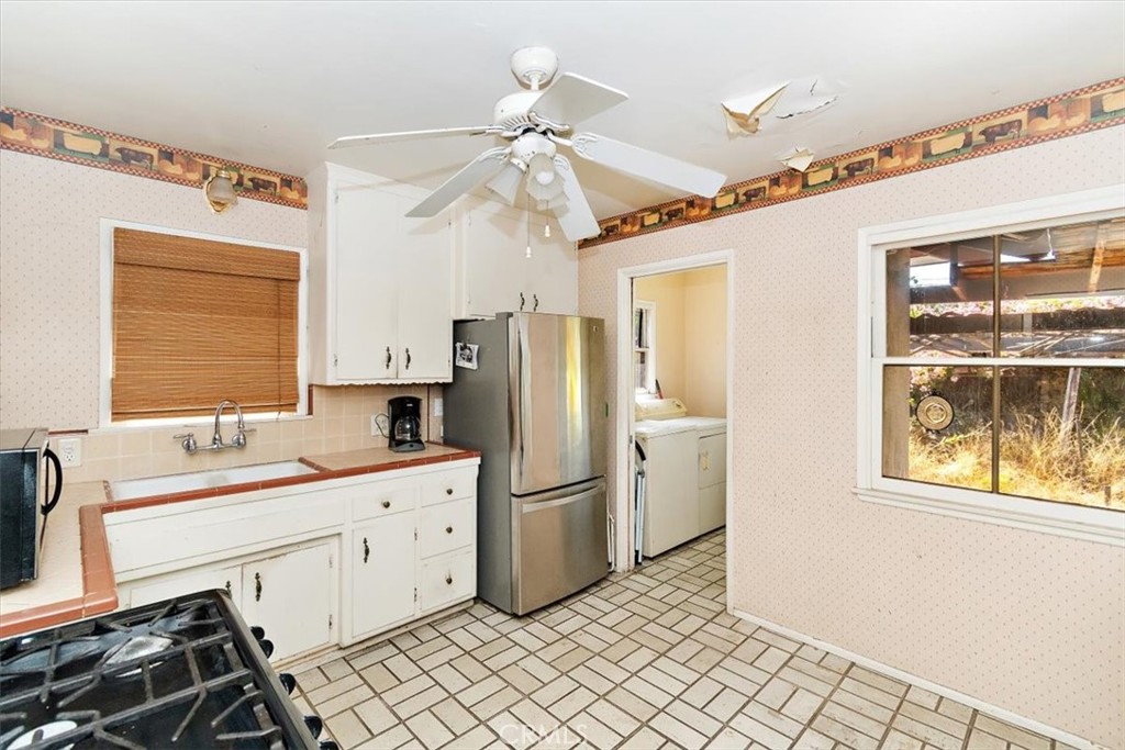 534 E Juanita Avenue