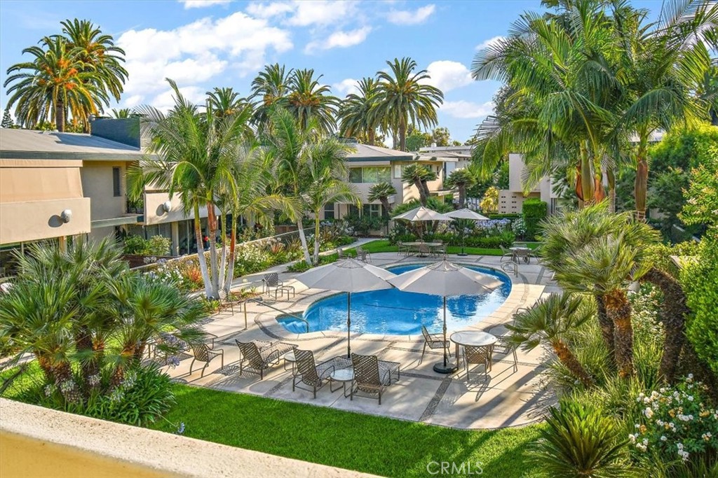 1000 S Orange Grove Boulevard 10