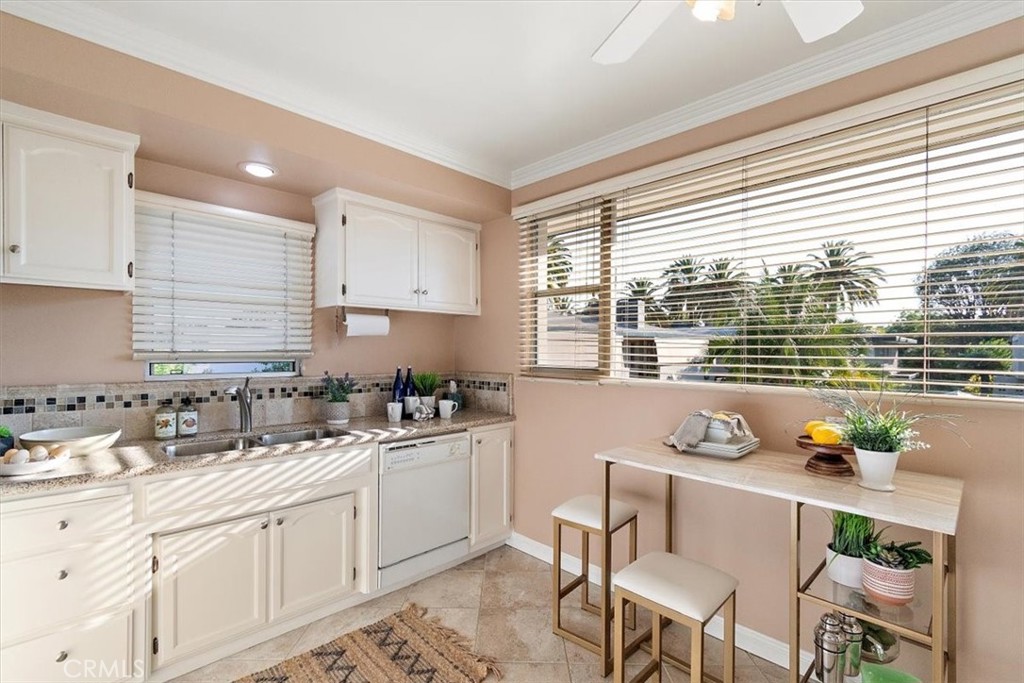 1000 S Orange Grove Boulevard 10