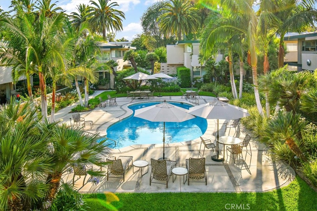 1000 S Orange Grove Boulevard 10