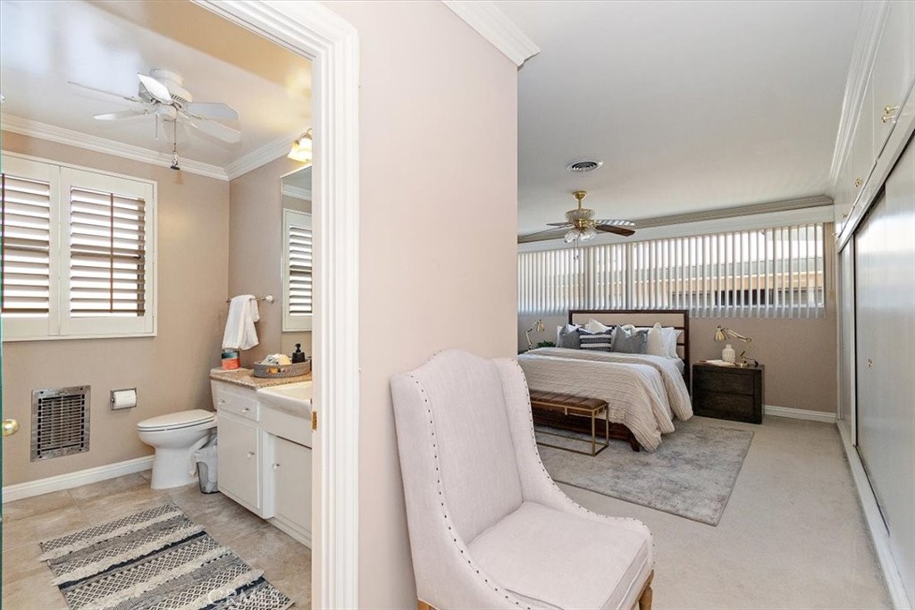 1000 S Orange Grove Boulevard 10