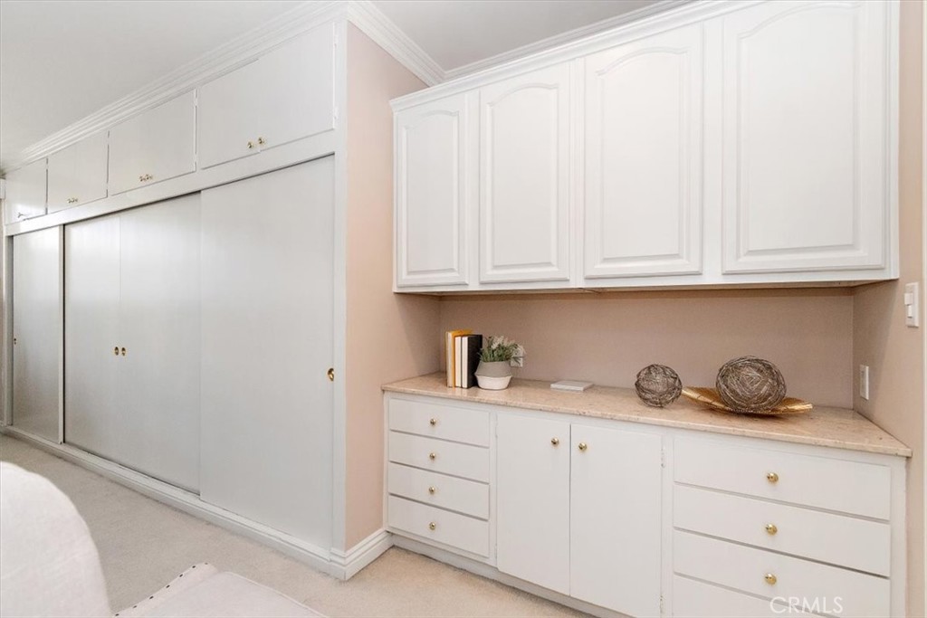 1000 S Orange Grove Boulevard 10