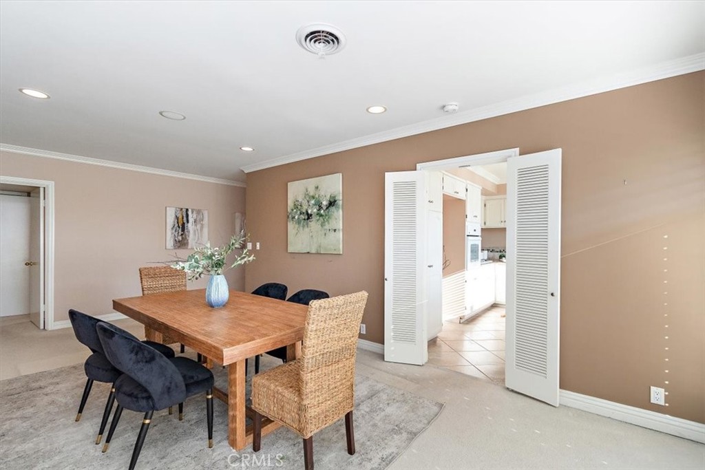 1000 S Orange Grove Boulevard 10