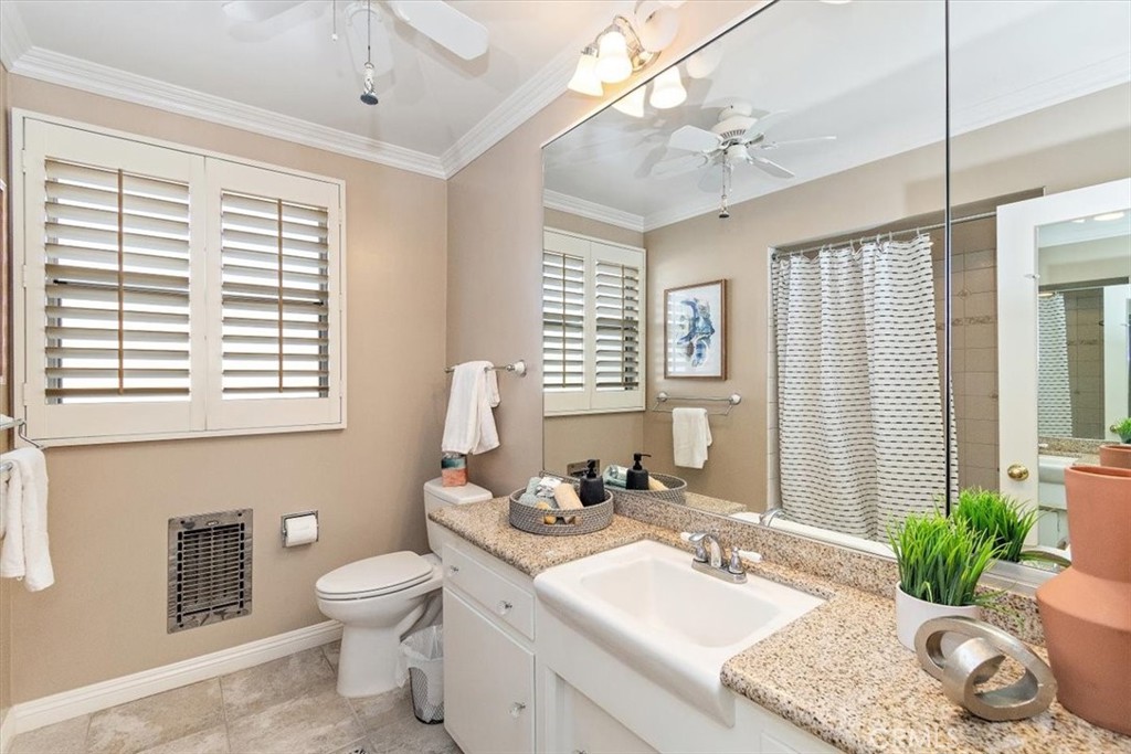 1000 S Orange Grove Boulevard 10