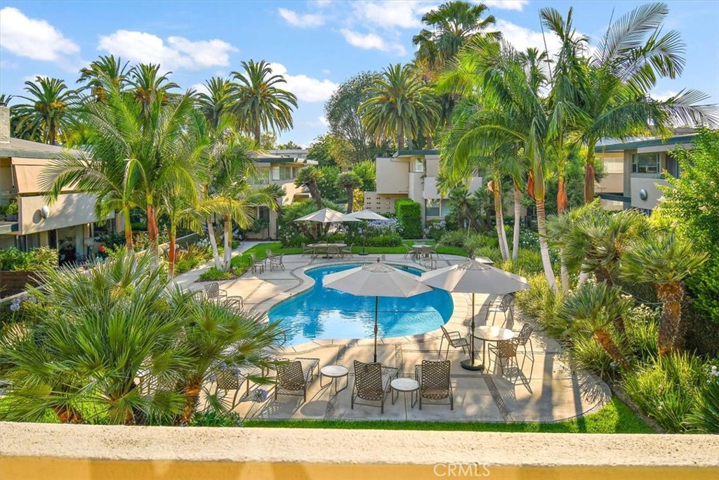 1000 S Orange Grove Boulevard 10