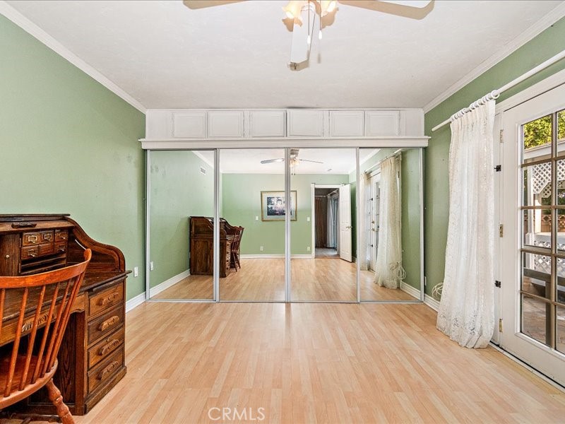 560 W Leadora Avenue