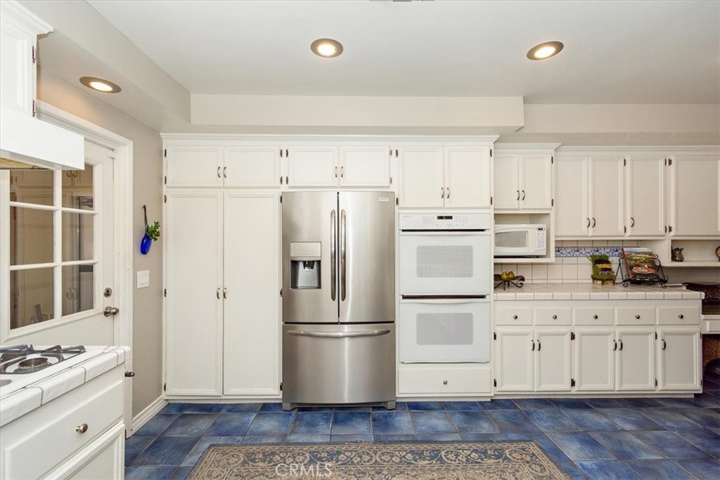 717 Bubbling Well Drive