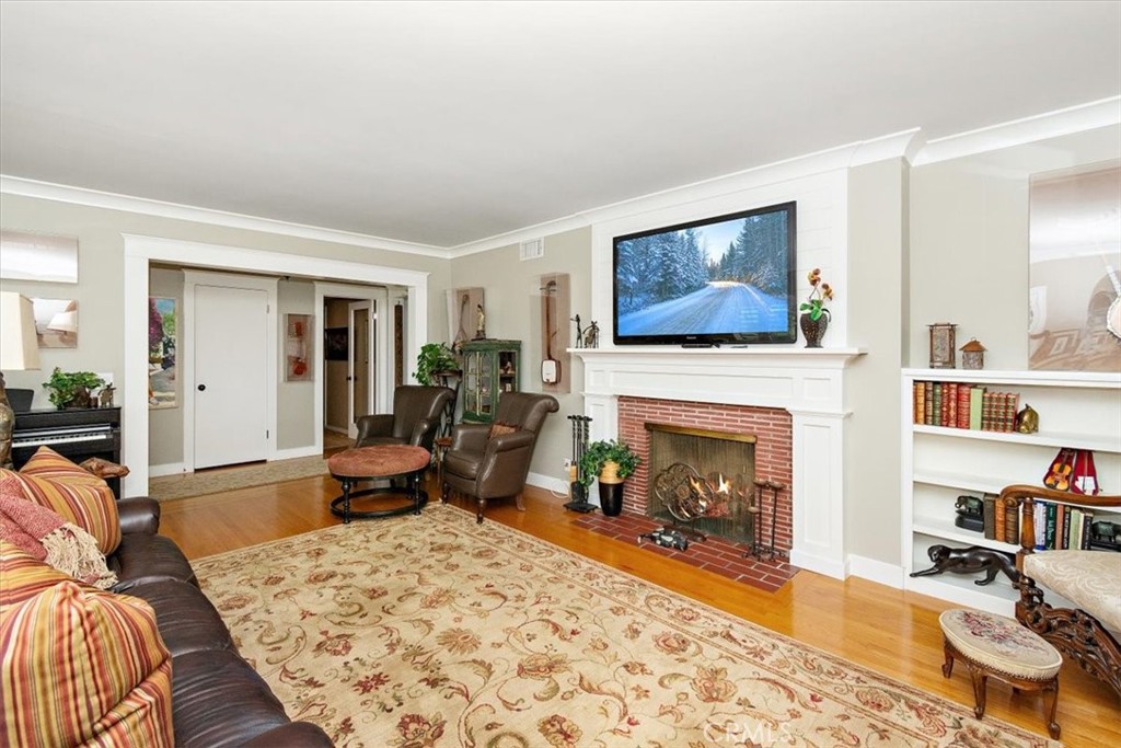 717 Bubbling Well Drive