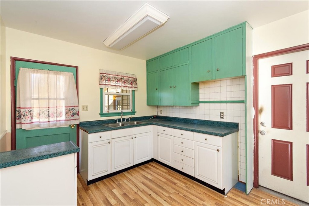 543 E Juanita Avenue