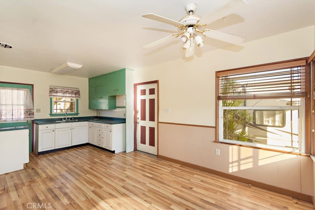 543 E Juanita Avenue