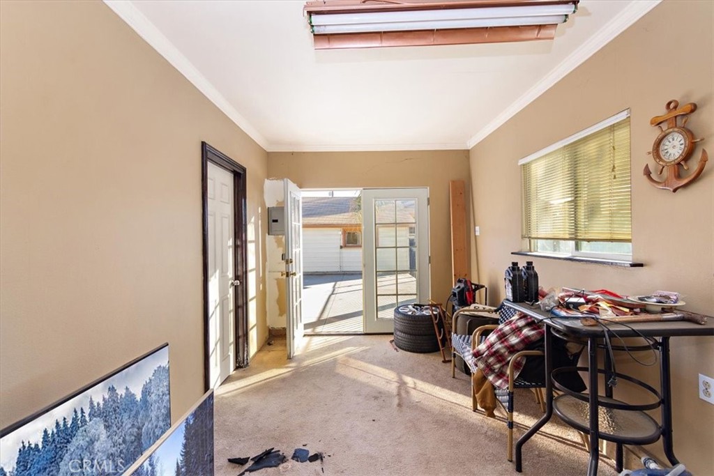 543 E Juanita Avenue