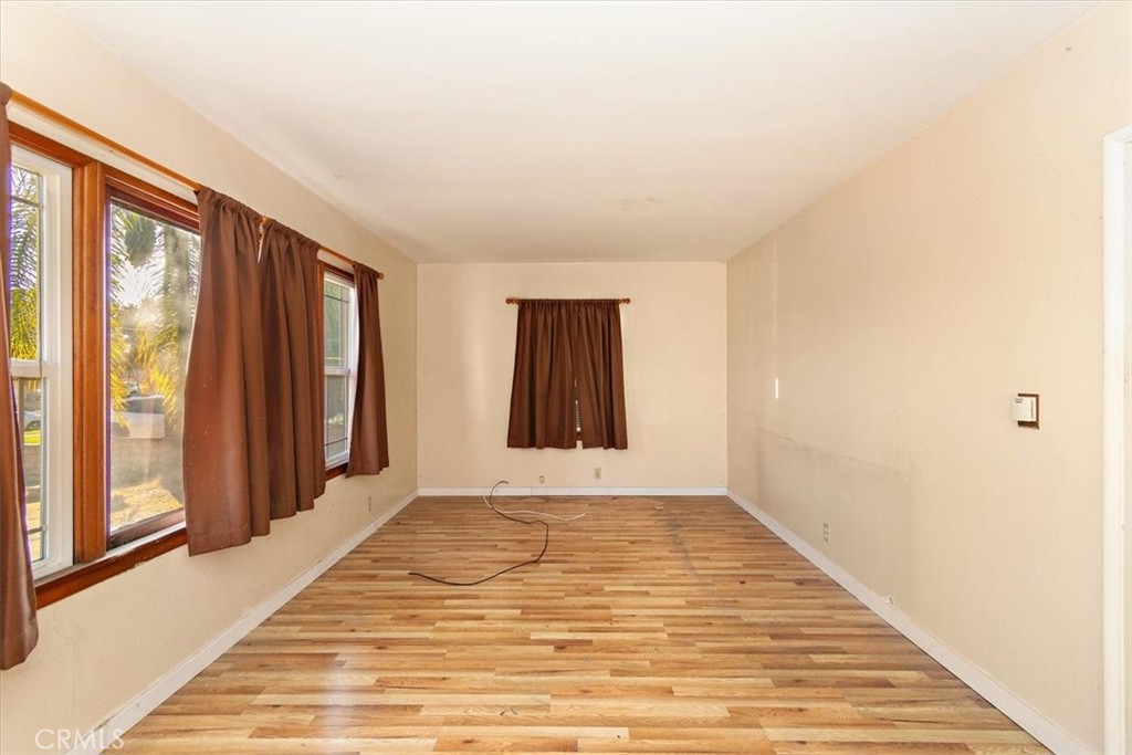 543 E Juanita Avenue