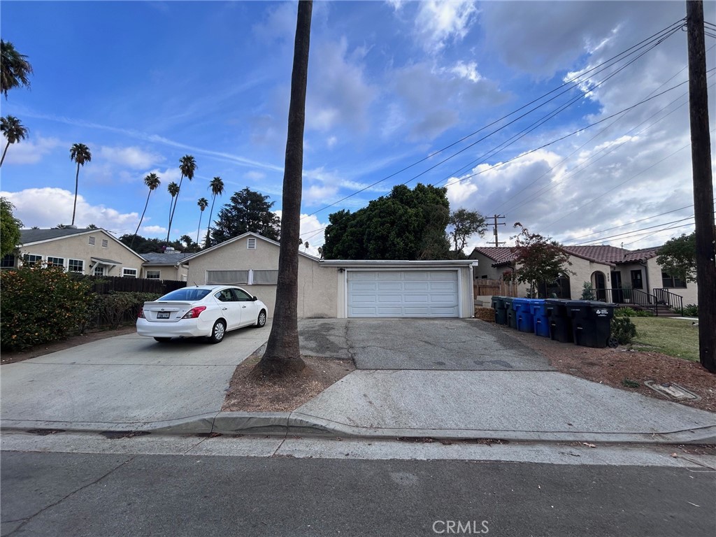 402 E Bennett Avenue A