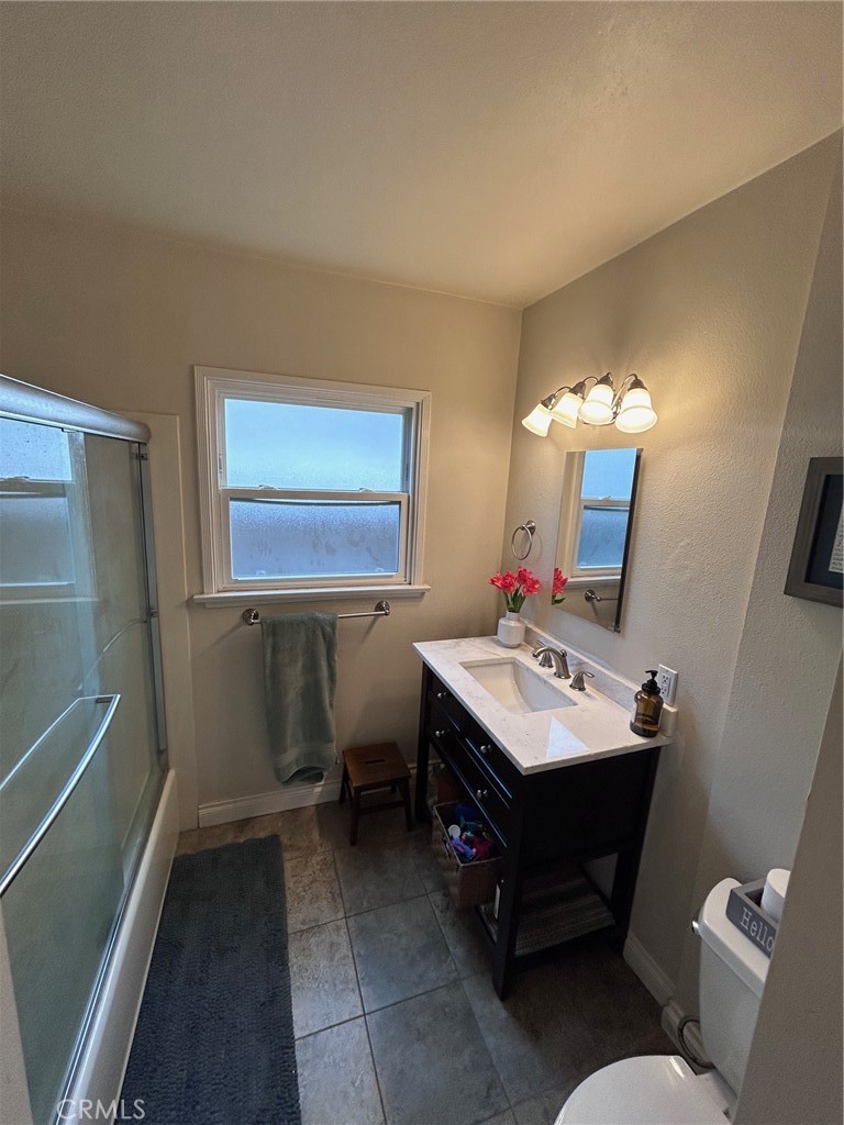 402 E Bennett Avenue A