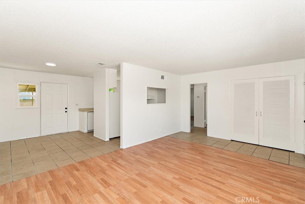 1641 W Mayberry Avenue