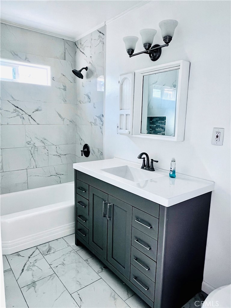 327 S Euclid Avenue A