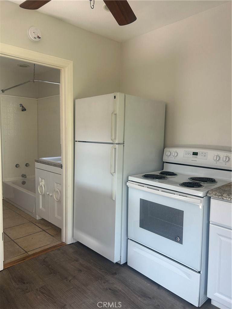 327 S Euclid Avenue B