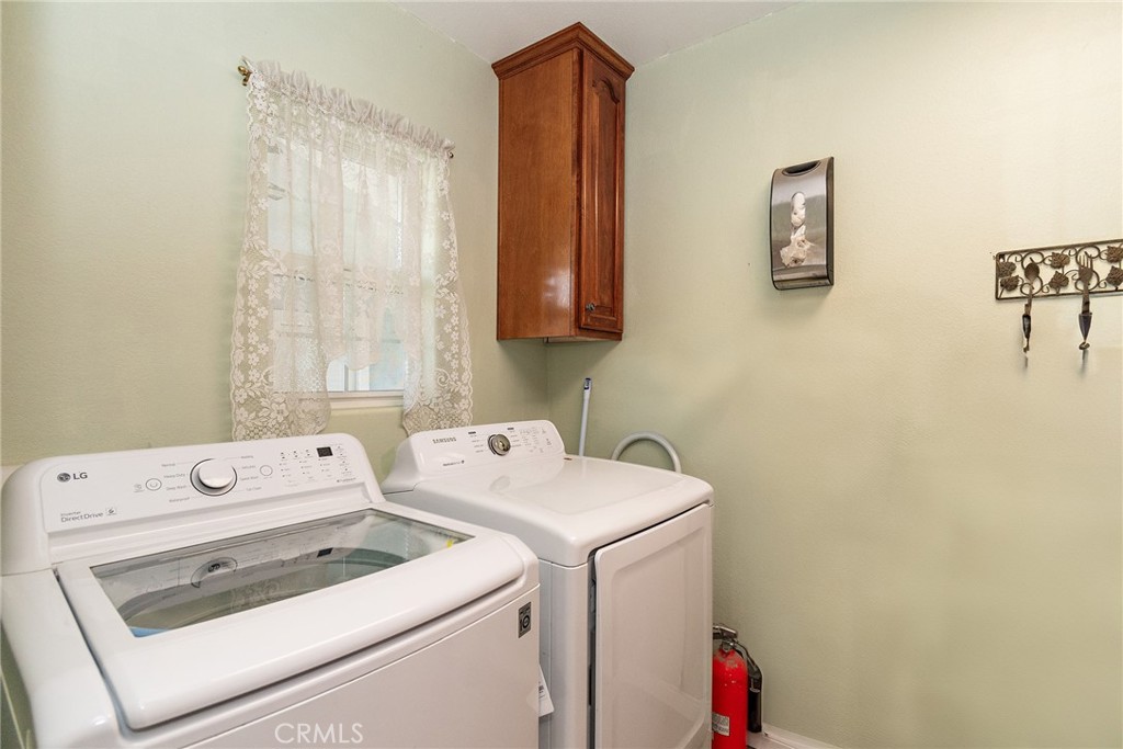 350 E Juanita Avenue