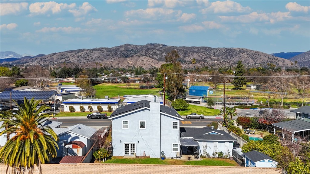 350 E Juanita Avenue