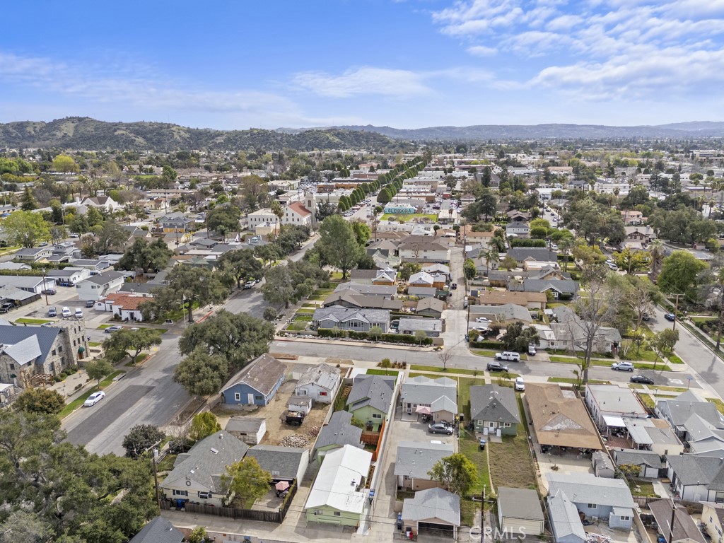 111 W Whitcomb Avenue