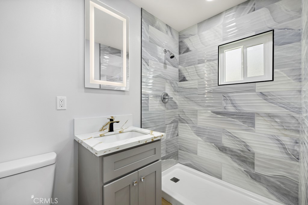 111 W Whitcomb Avenue