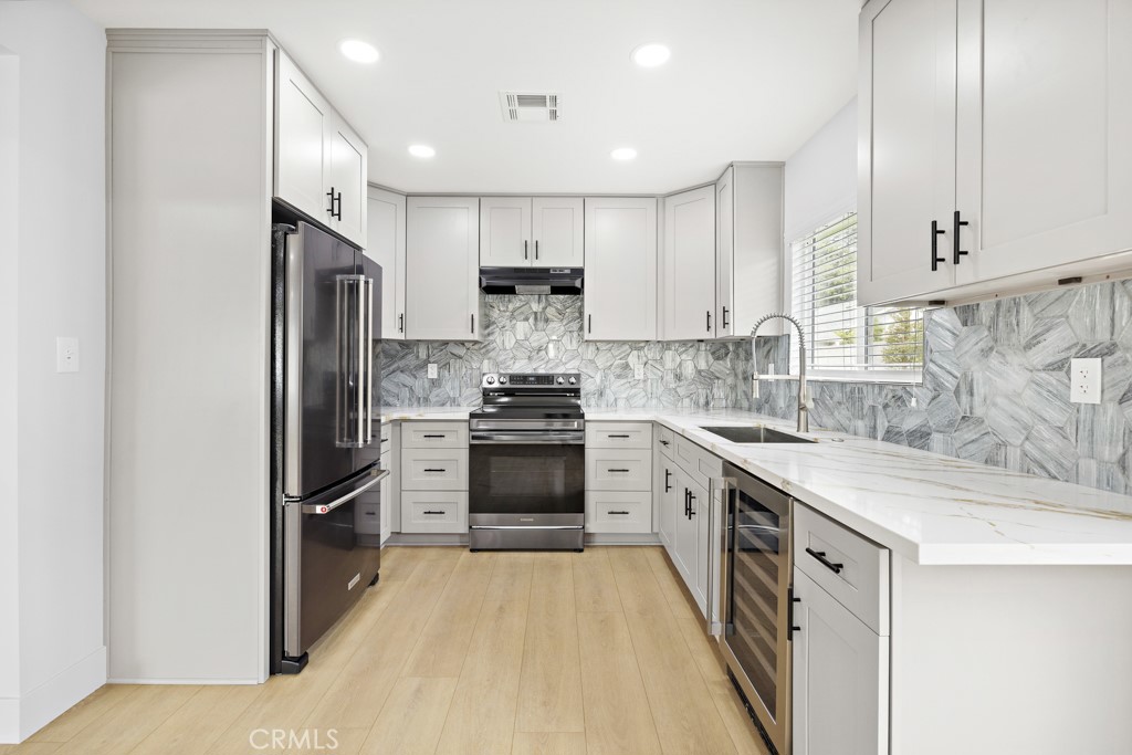 111 W Whitcomb Avenue