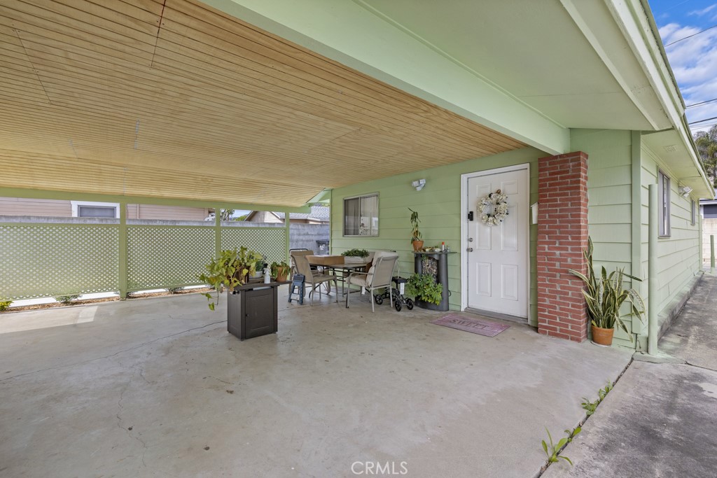 111 W Whitcomb Avenue