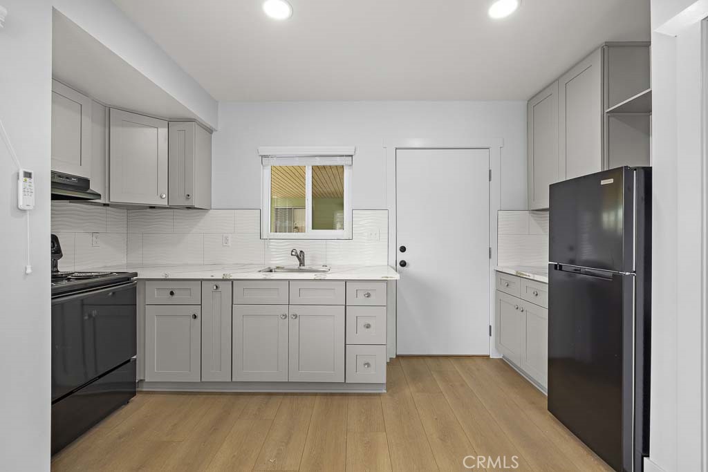 111 W Whitcomb Avenue