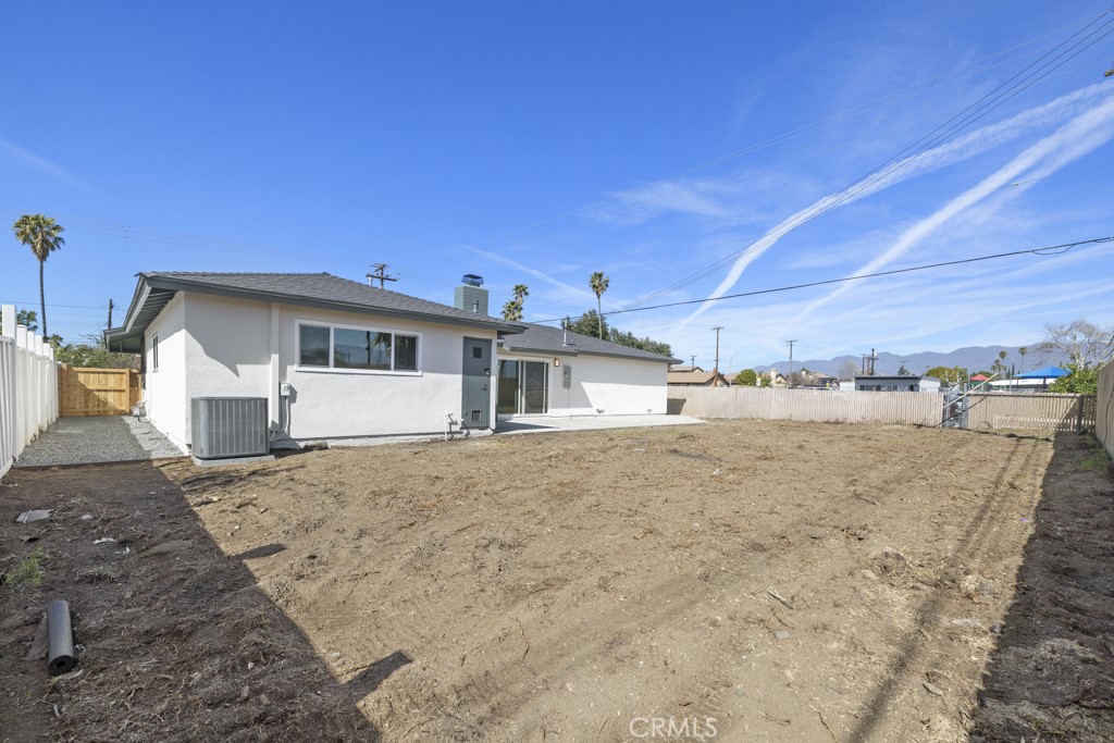 895 N Meridian Avenue