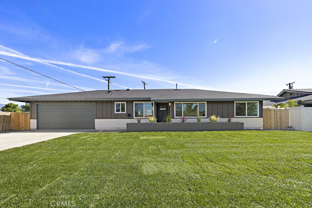 895 N Meridian Avenue