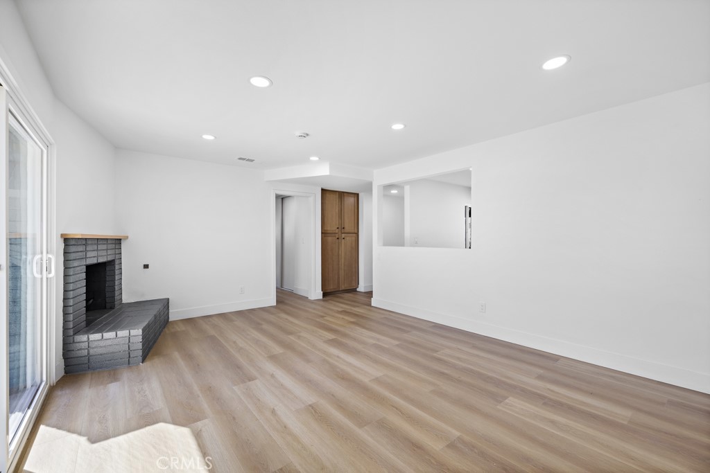 895 N Meridian Avenue