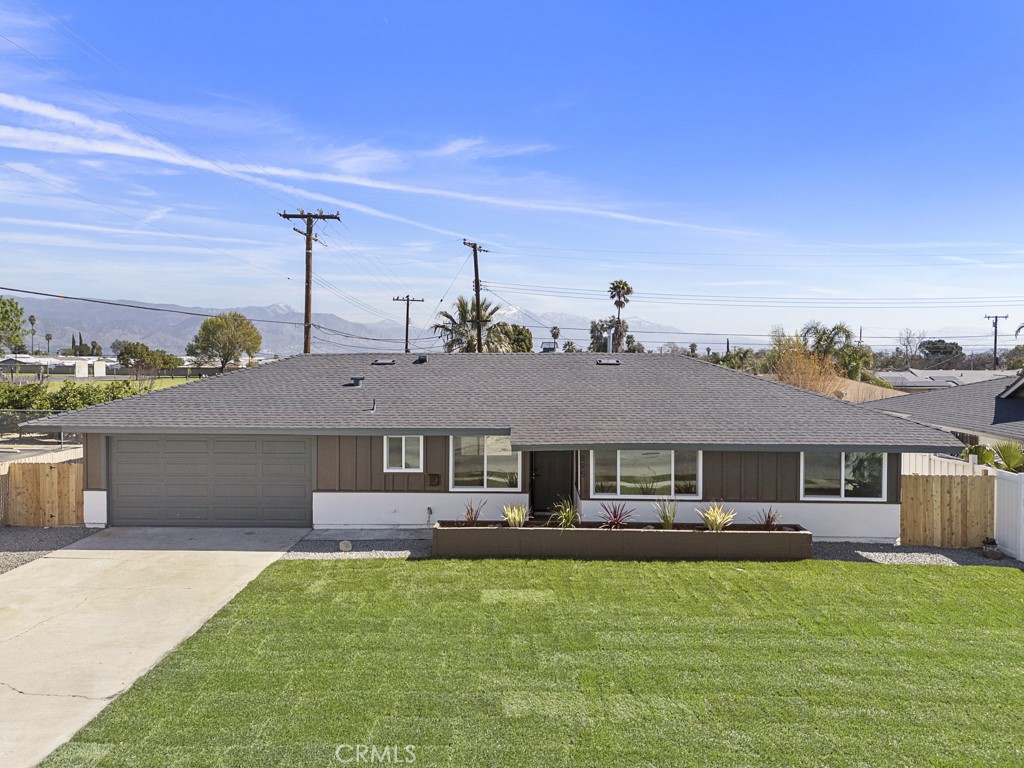 895 N Meridian Avenue