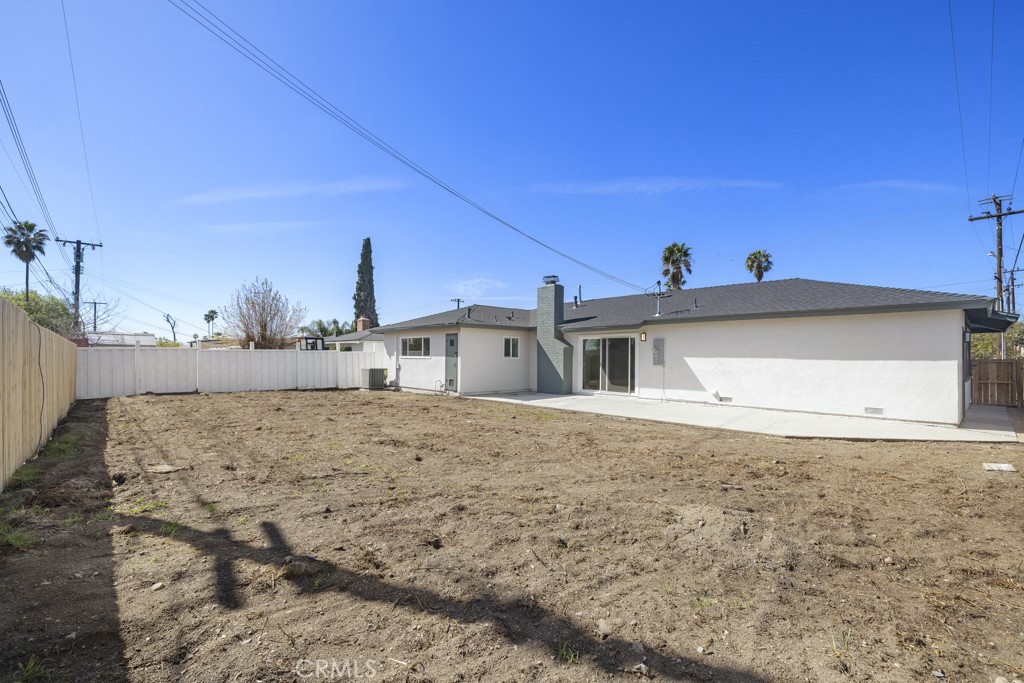 895 N Meridian Avenue