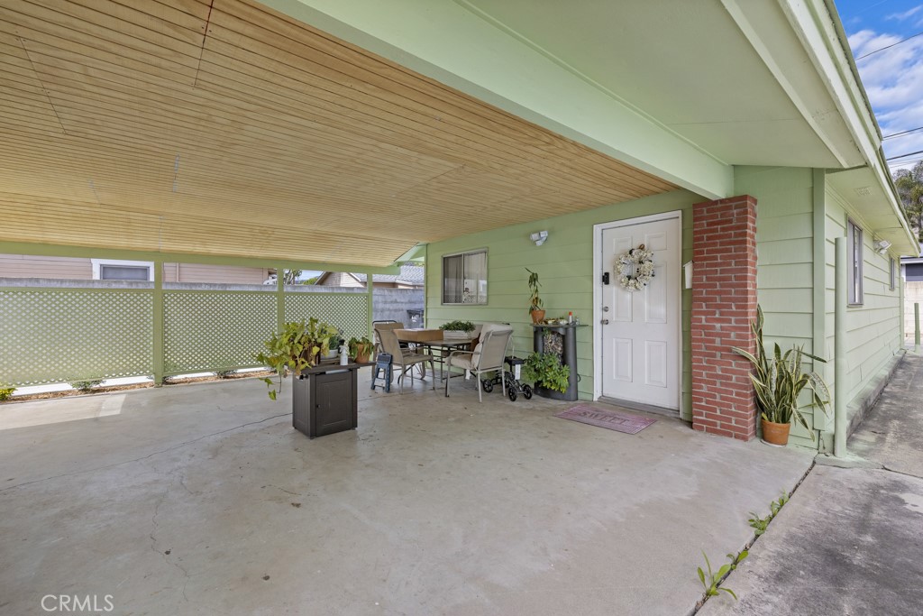 111 W Whitcomb Avenue