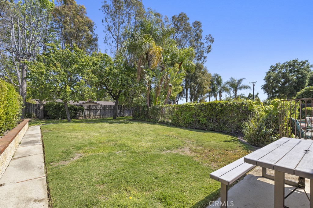 368 N Valley Center Avenue