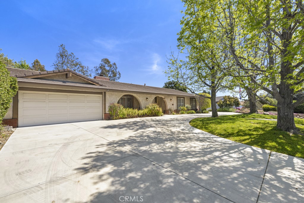 368 N Valley Center Avenue