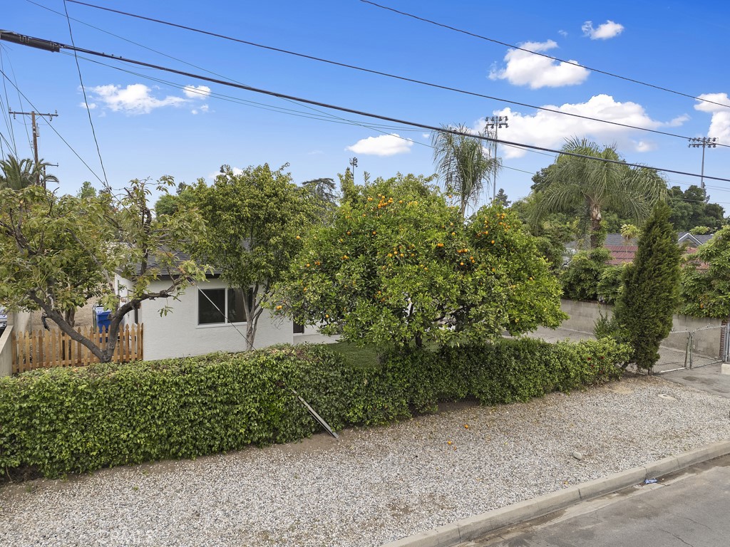 16719 E Renwick Road