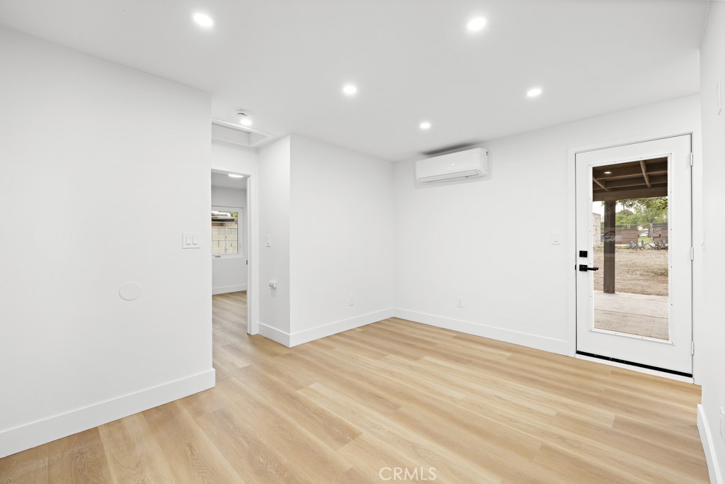 16719 E Renwick Road