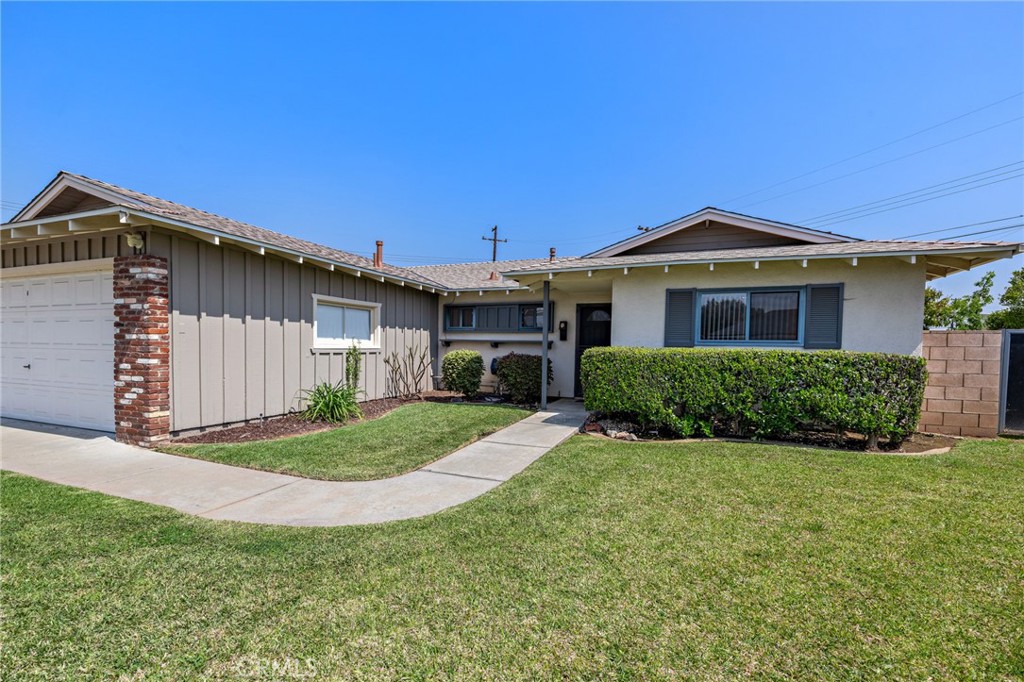 21118 E Bellbrook Street