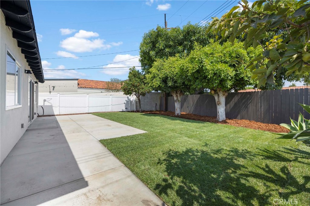 1239 W Cassidy Street