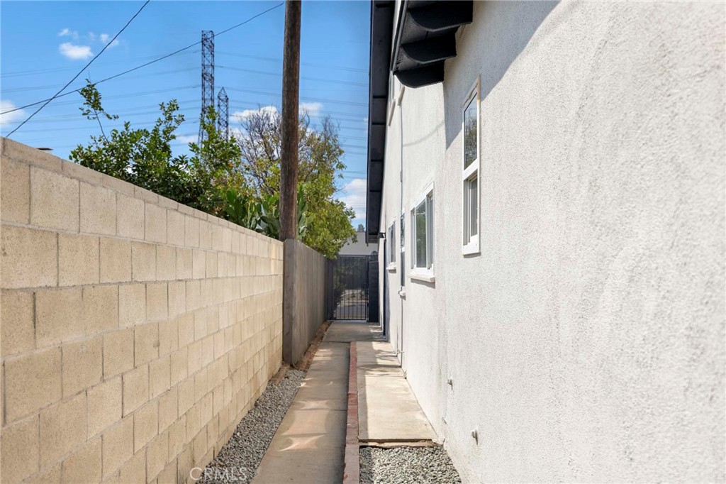 1239 W Cassidy Street