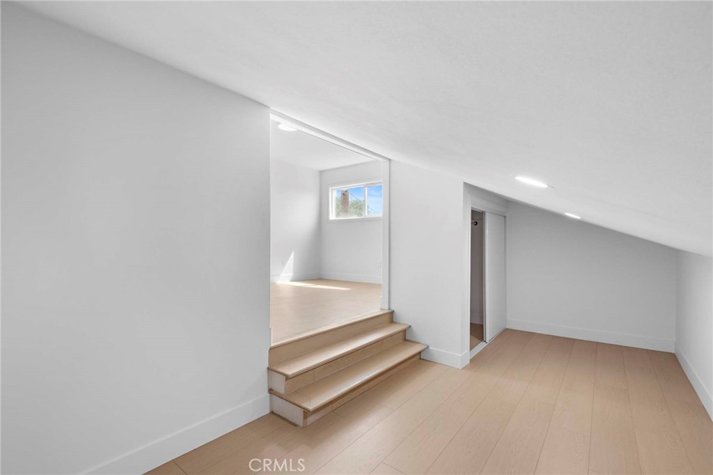 1239 W Cassidy Street