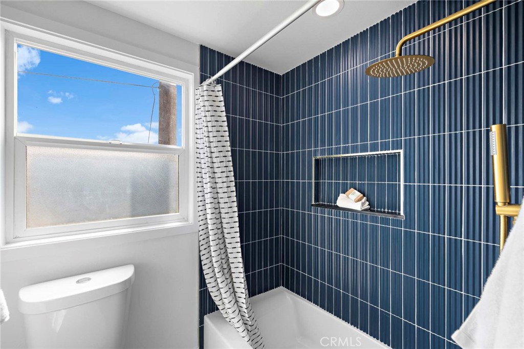 1239 W Cassidy Street