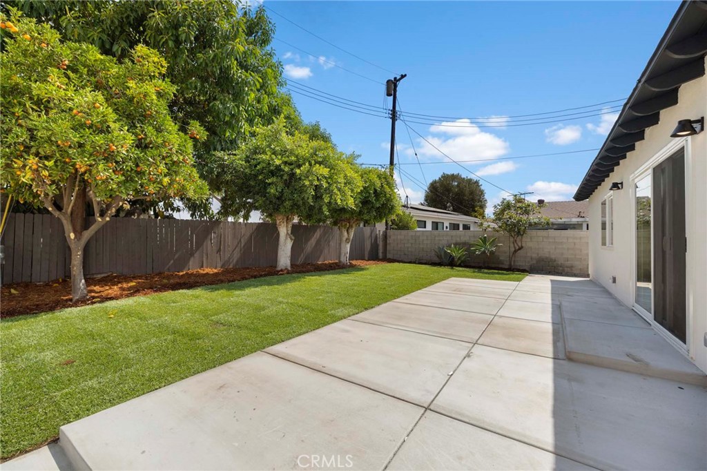 1239 W Cassidy Street