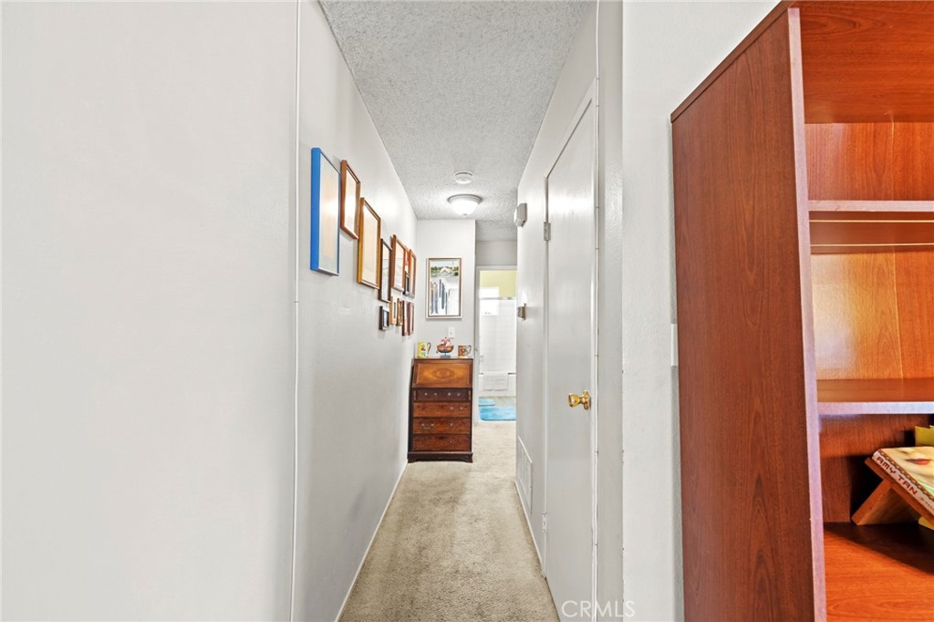 3015 Knollwood Avenue