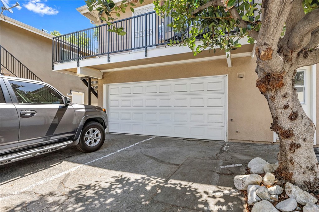 3015 Knollwood Avenue