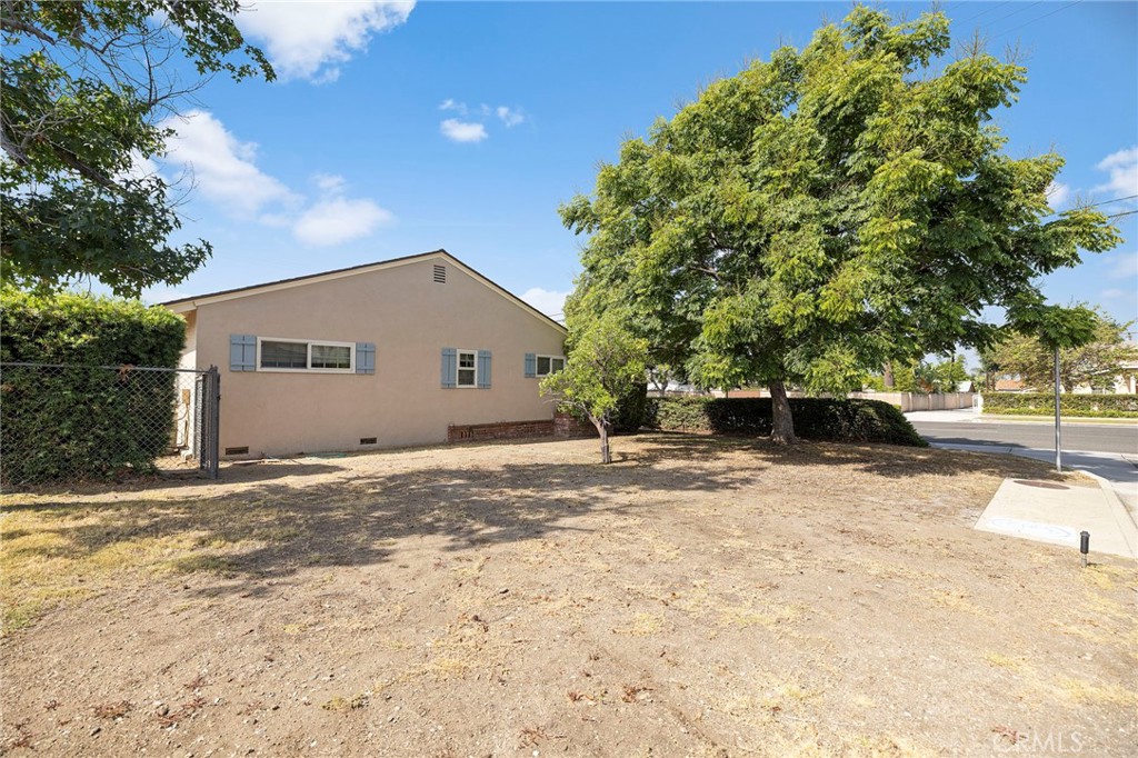 430 N Loraine Avenue